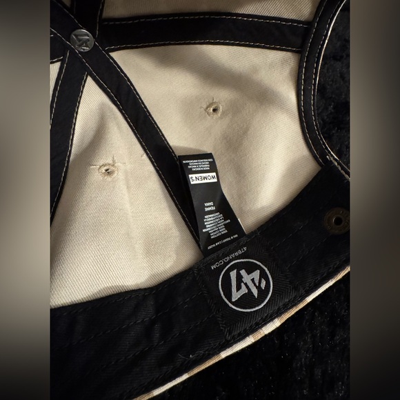 Checkered Seahawks hat 47’ - Picture 5 of 5